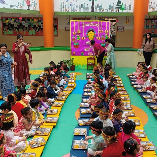 Nursery students brought the festive spirit of Navratri alive with a vibrant Nav Bhoj